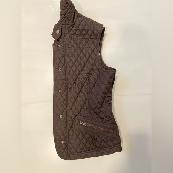 Brown Vest - Picture 2 of 7